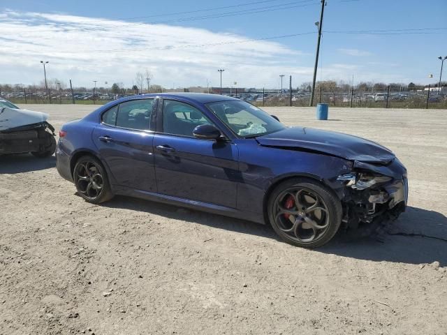 2017 Alfa Romeo Giulia TI Q4