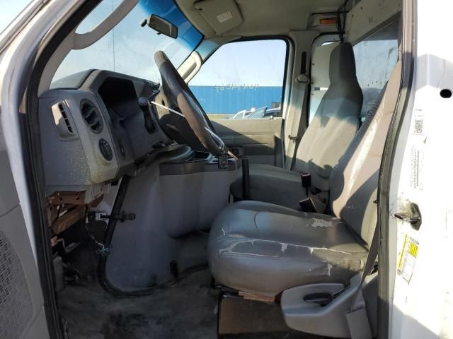 2011 Ford Econoline E350 Super Duty Van