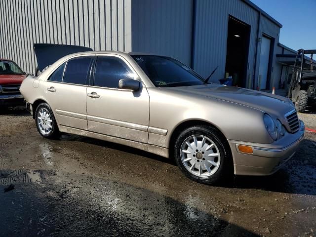 2001 Mercedes-Benz E 320