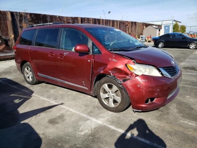 2013 Toyota Sienna LE