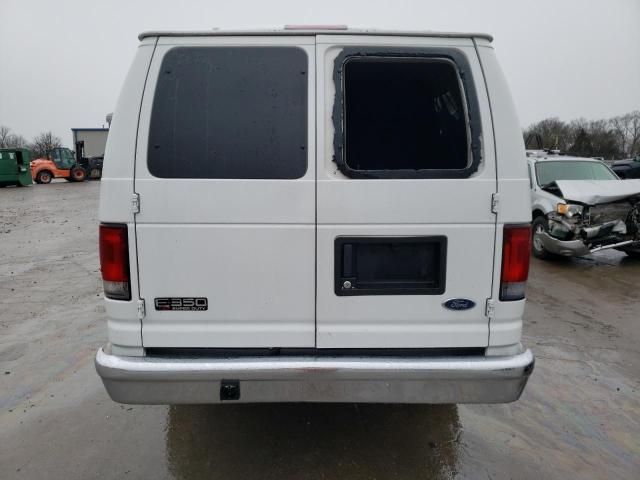 2005 Ford Econoline E350 Super Duty Wagon