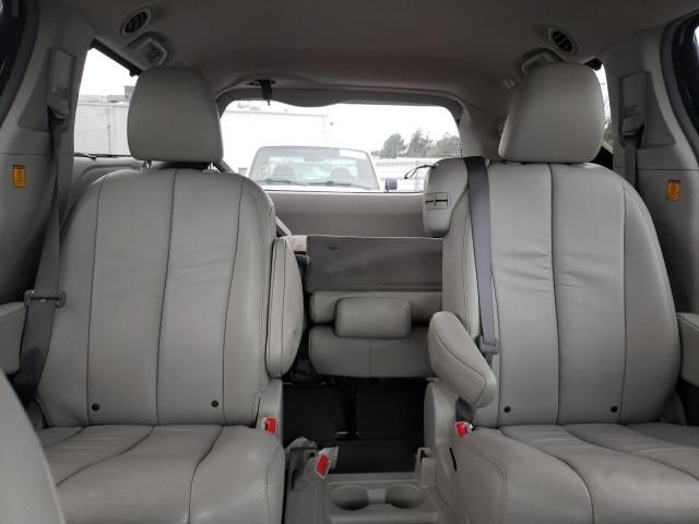 2011 Toyota Sienna XLE