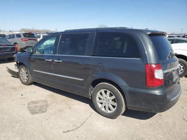 2011 Chrysler Town & Country Touring L