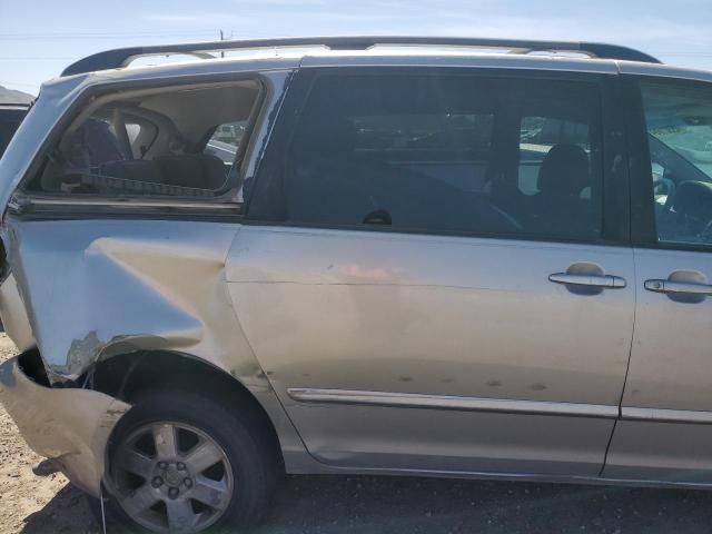 2006 Toyota Sienna XLE