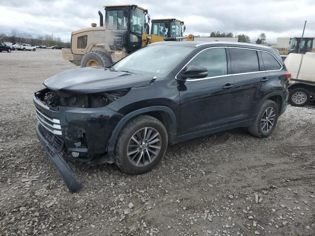 2019 Toyota Highlander SE