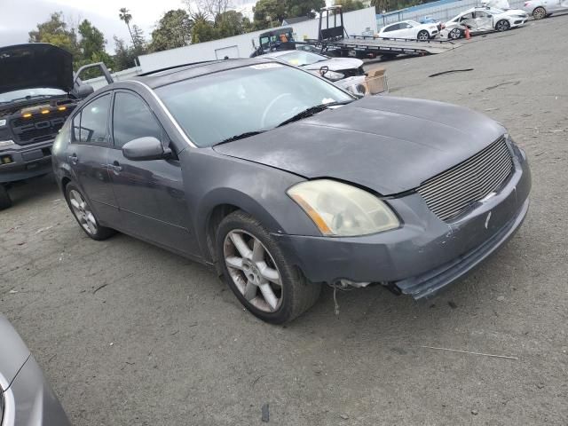 2005 Nissan Maxima SE