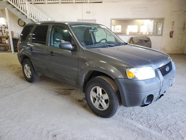 2005 Ford Escape XLS