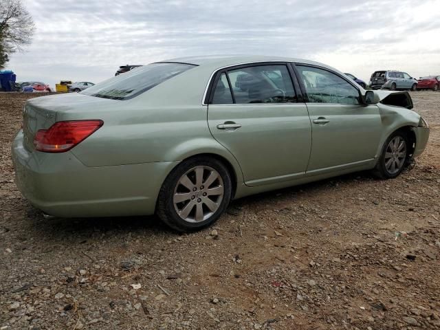 2005 Toyota Avalon XL