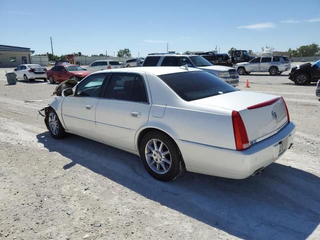 2011 Cadillac DTS Luxury Collection