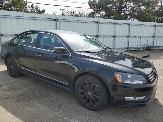 2013 Volkswagen Passat SEL