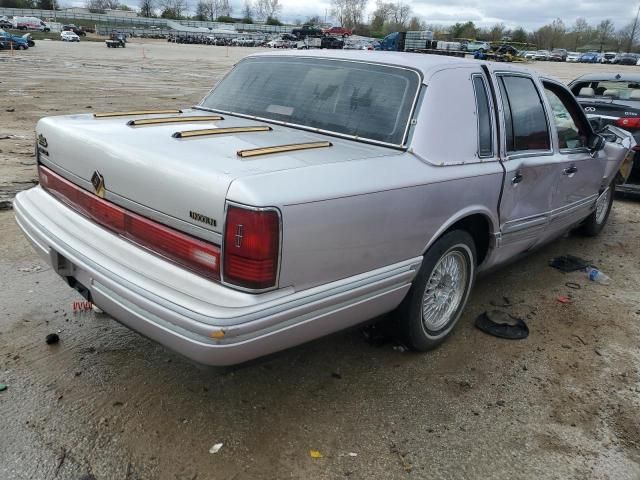 1992 Lincoln Town Car Signature