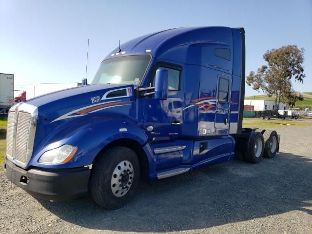 2016 Kenworth Construction T680