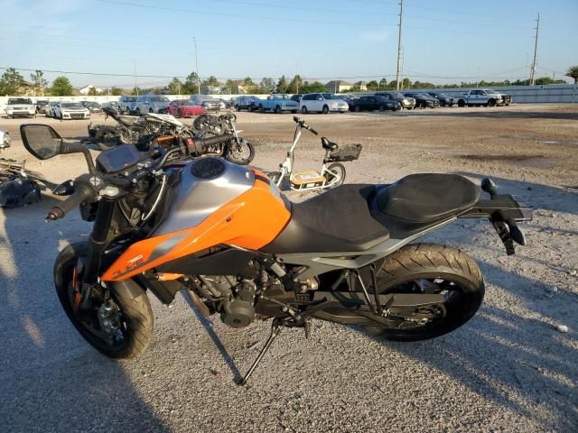 2019 KTM 790 Duke