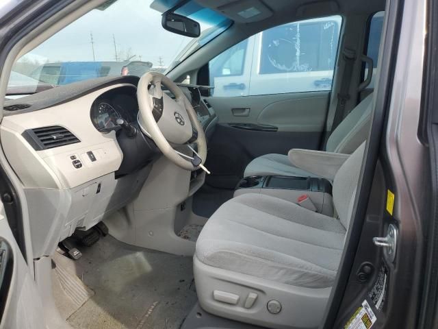 2011 Toyota Sienna LE