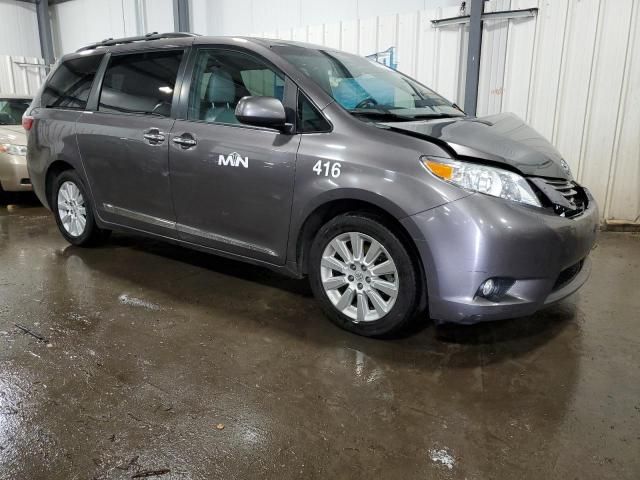 2015 Toyota Sienna XLE