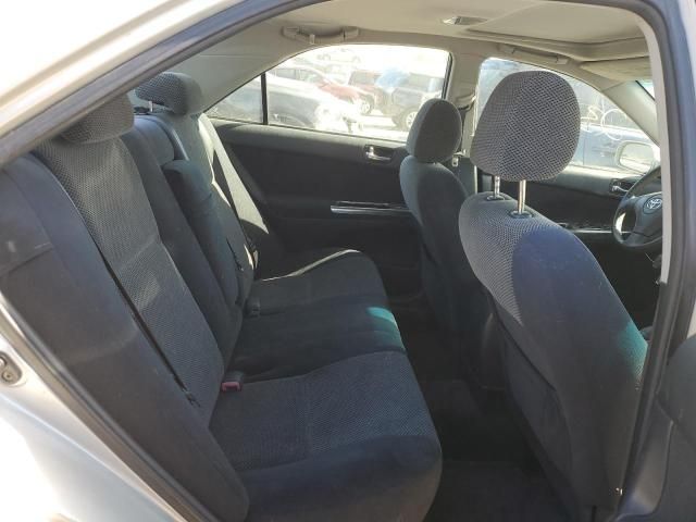 2004 Toyota Camry LE