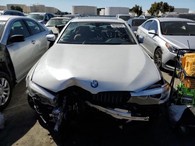 2019 BMW 530E