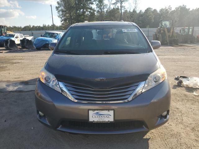 2015 Toyota Sienna XLE