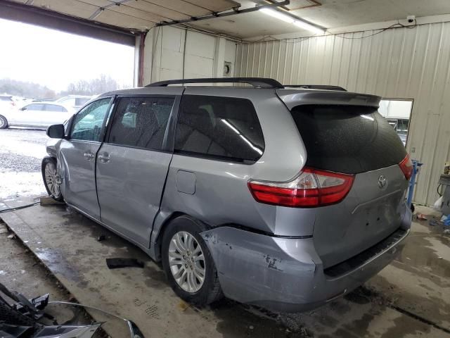 2015 Toyota Sienna XLE