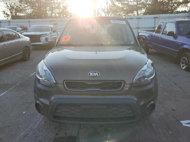 2013 KIA Soul +