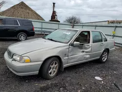 Salvage cars for sale at Brookhaven, NY auction: 2000 Volvo S70 Base