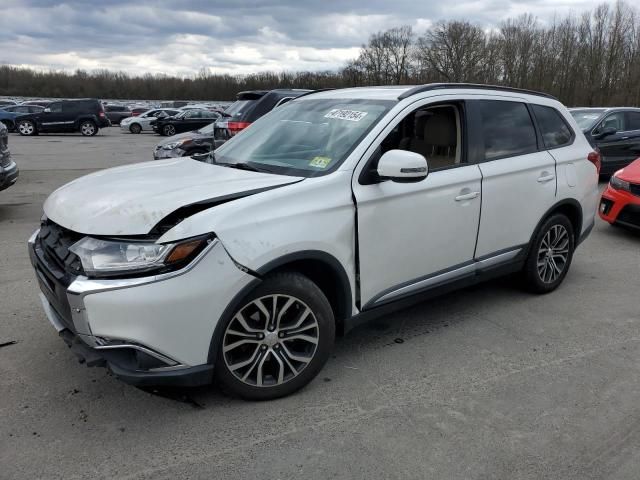 2016 Mitsubishi Outlander SE