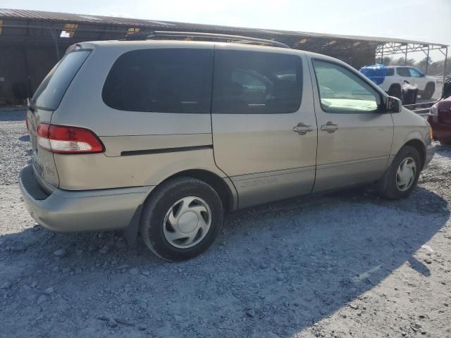 2002 Toyota Sienna LE