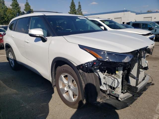 2022 Toyota Highlander L