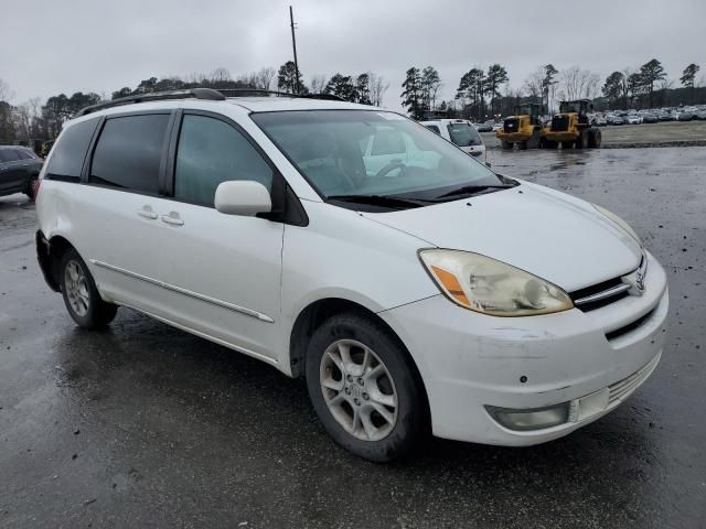 2004 Toyota Sienna XLE