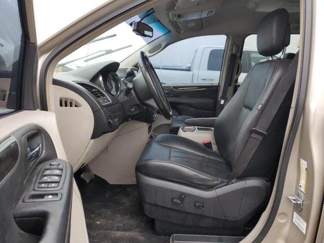 2012 Chrysler Town & Country Touring