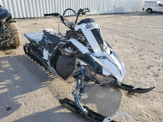 2022 Polaris Snowmobile