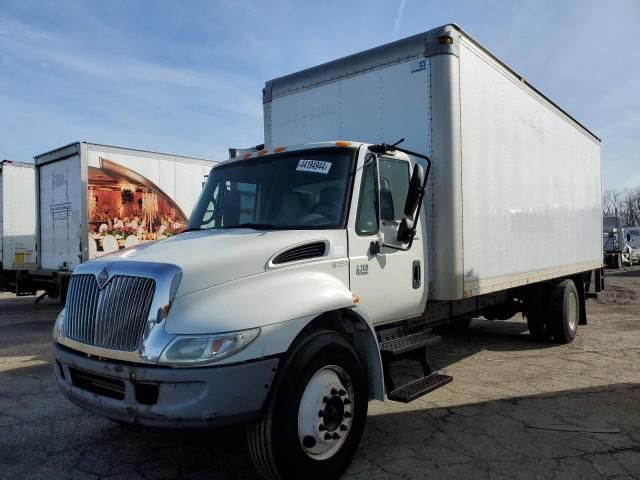 2005 International 4000 4200