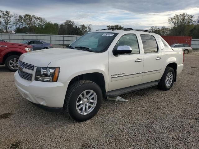 2011 Chevrolet Avalanche LTZ