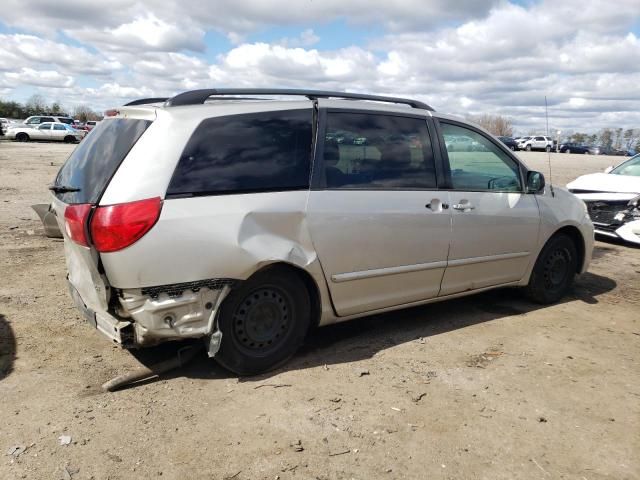 2009 Toyota Sienna CE