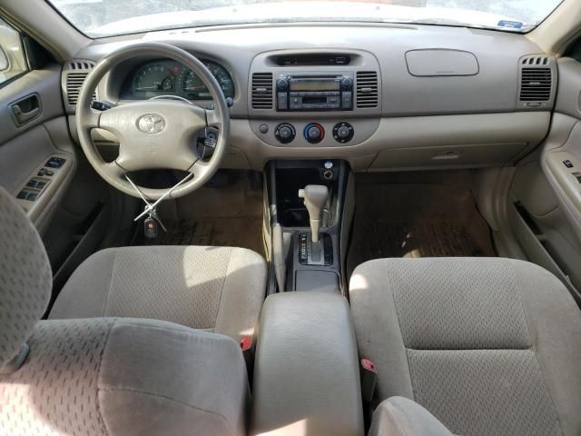 2004 Toyota Camry LE