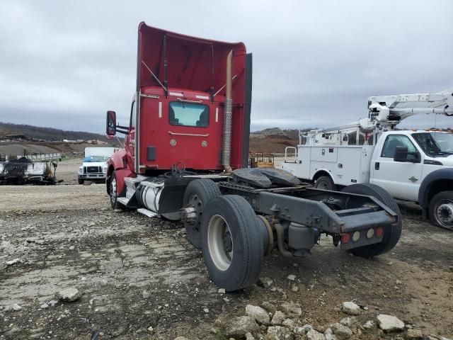 2015 Kenworth Construction T680