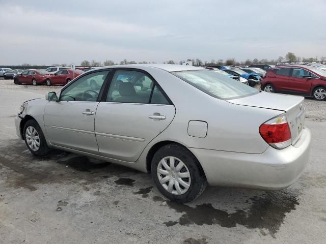 2005 Toyota Camry LE