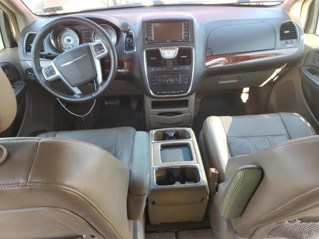 2012 Chrysler Town & Country Touring