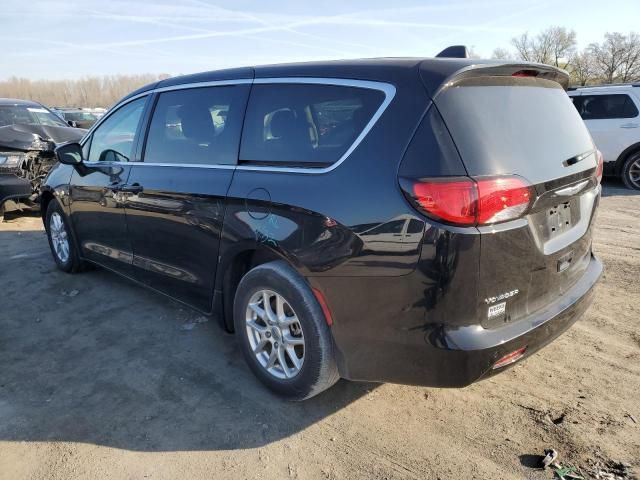 2021 Chrysler Voyager LX