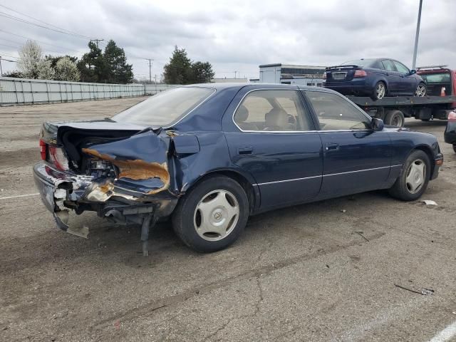 1999 Lexus LS 400