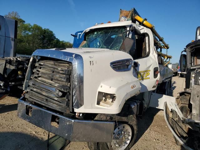 2019 Freightliner 108SD