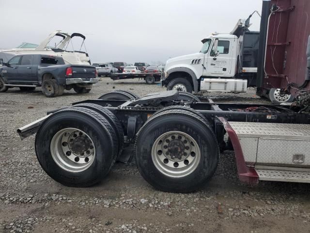 2016 Freightliner Conventional Coronado 132