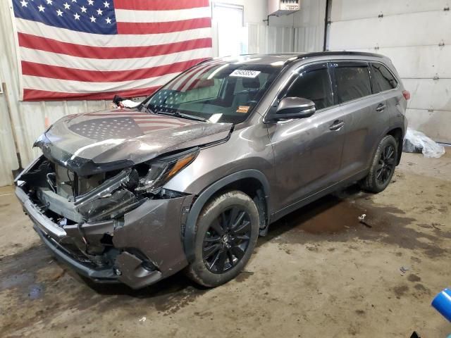 2019 Toyota Highlander SE