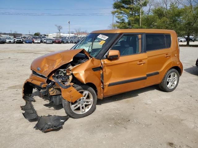 2011 KIA Soul +