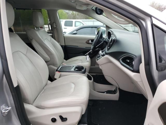 2017 Chrysler Pacifica Touring L Plus