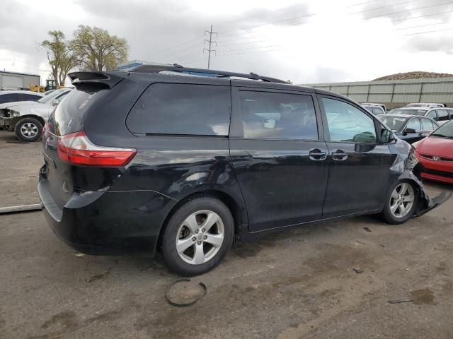 2016 Toyota Sienna LE