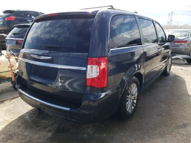 2013 Chrysler Town & Country Touring L