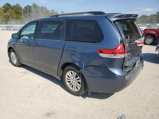 2014 Toyota Sienna XLE