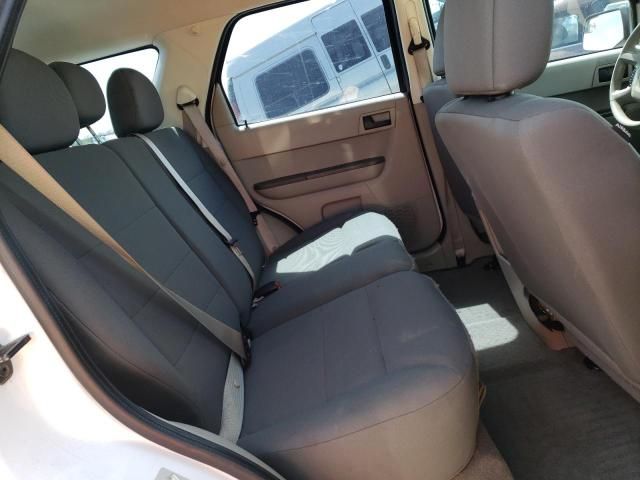 2010 Ford Escape XLS