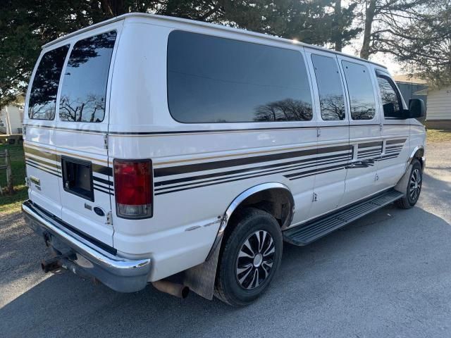 2012 Ford Econoline E350 Super Duty Wagon